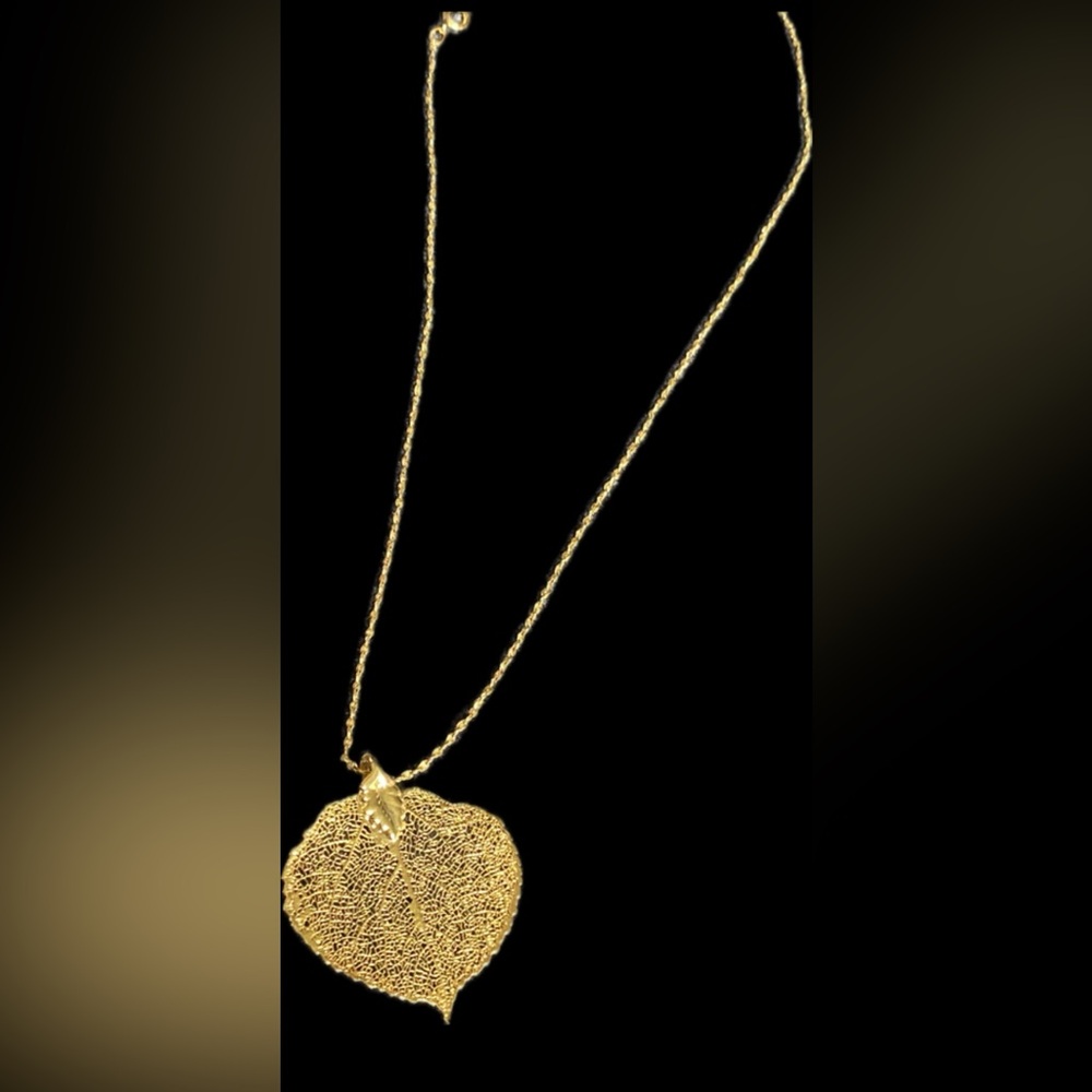Gold Leaf Necklace
